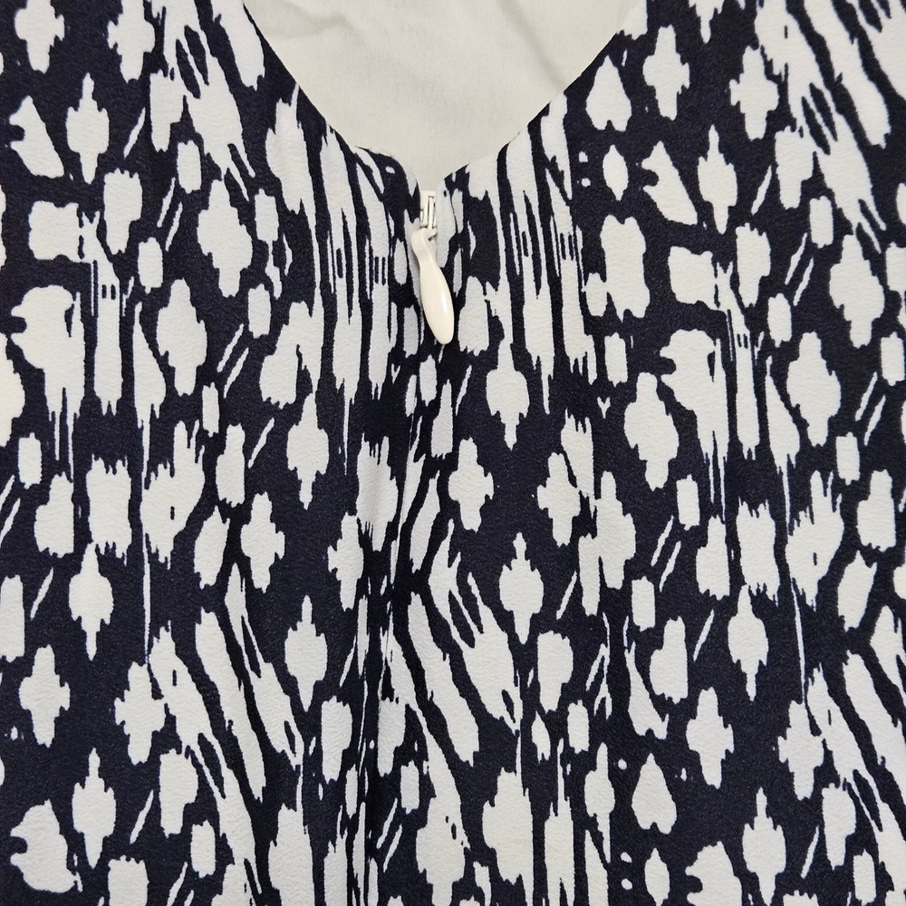 Eliza J Black White Abstract Midi Dress Colorful Stripe Hem Size 8 NWT - Picture 3 of 9